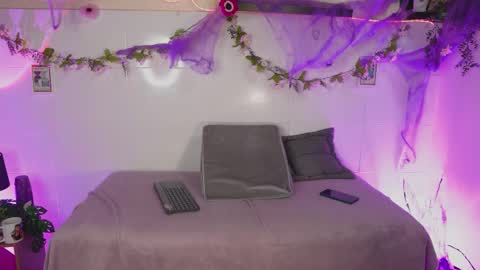 Jessi Alex online show from October 13, 11:10 am