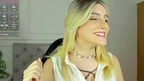Snapshot of jessica_lisbon chatting on May 28, 4:15 pm Jessica online show from May 28, 4:15 pm
