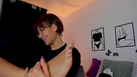 Snapshot of jessica_lovely77 chatting on January 8, 11:19 pm Jessica online show from January 8, 11:19 pm