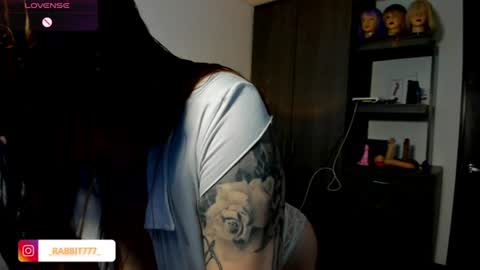 jessica_rabbit777_ online show from July 16, 9:10 pm