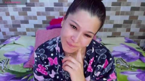 Snapshot of jessica_robertss chatting on June 2, 11:18 pm jessimodel independient online show from June 2, 11:18 pm