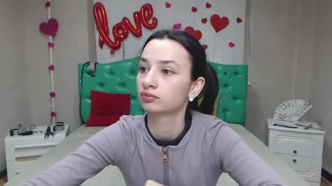 Snapshot of jessicabreez chatting on April 26, 5:05 am JessicaBreez online show from April 26, 5:05 am