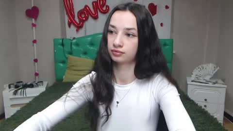 Snapshot of jessicabreez chatting on May 7, 5:24 am JessicaBreez online show from May 7, 5:24 am