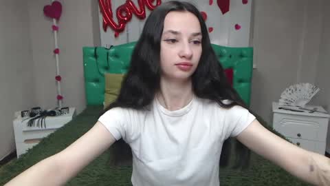 Snapshot of jessicabreez chatting on May 8, 5:13 am JessicaBreez online show from May 8, 5:13 am