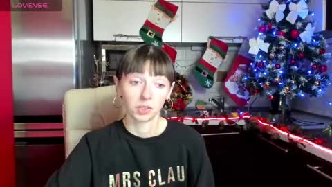 Snapshot of jessicaforris chatting on December 4, 12:25 pm jessicaforris online show from December 4, 12:25 pm