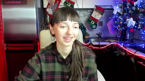 Snapshot of jessicaforris chatting on December 20, 7:44 am jessicaforris online show from December 20, 7:44 am
