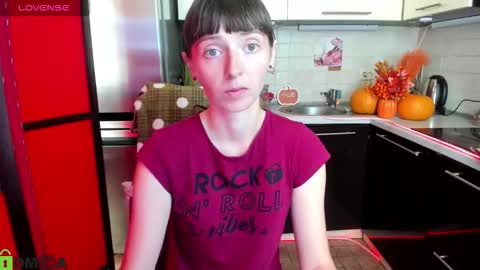 Snapshot of jessicaforris chatting on September 21, 7:10 am jessicaforris online show from September 21, 7:10 am