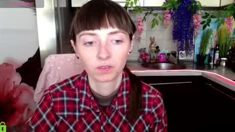 jessicaforris online show from March 18, 8:17 am