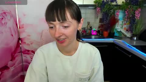 jessicaforris online show from April 29, 7:23 am