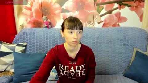 jessicaforris online show from May 5, 7:05 am