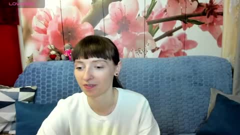 jessicaforris online show from May 8, 7:25 am