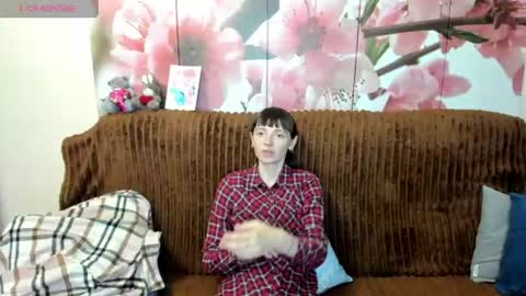 jessicaforris online show from June 16, 7:11 am