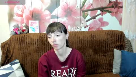jessicaforris online show from June 17, 7:11 am
