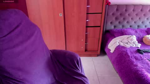 jessicarobbit online show from January 7, 1:24 pm