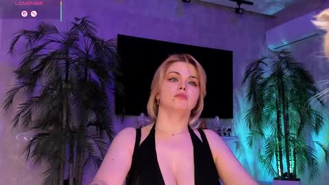 Gloria   online show from May 27, 1:57 am
