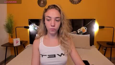 Jessie online show from September 22, 1:40 am