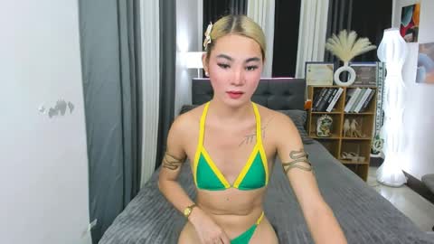 Snapshot of jessie_empress chatting on May 16, 10:36 am Your naughty Jessie online show from May 16, 10:36 am