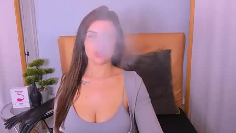 JessieAmore online show from June 5, 7:30 pm