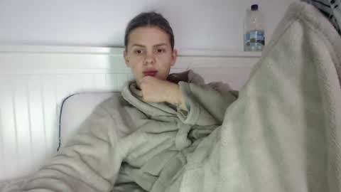 jessieryan online show from December 22, 6:54 am