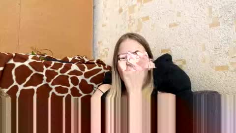 Snapshot of jessika_evans chatting on May 15, 11:39 am jessika_evans online show from May 15, 11:39 am