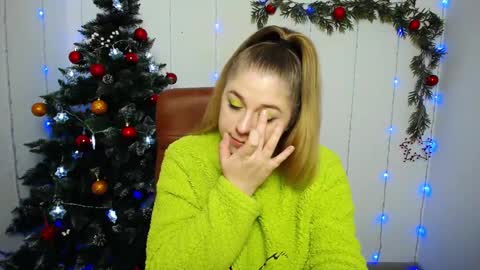 Jess online show from December 14, 8:02 am