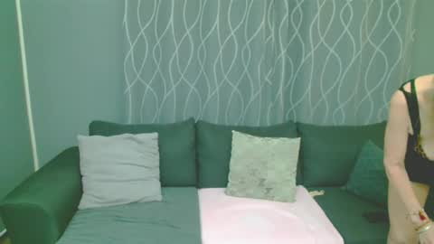 Snapshot of jessy_curt chatting on June 23, 8:29 pm jessy curt online show from June 23, 8:29 pm