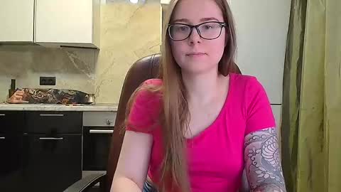 jessy_yng online show from October 9, 11:41 am
