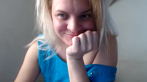 jessyangels online show from April 4, 2:25 pm