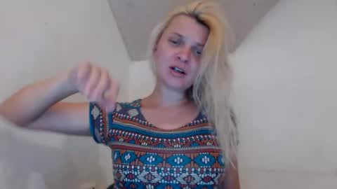 jessyangels online show from July 26, 7:43 pm