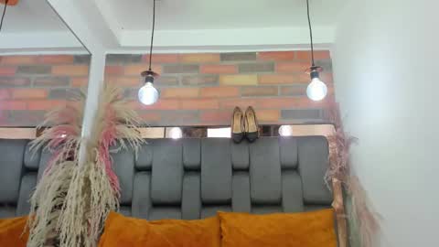 JESSY CORTES online show from March 11, 2:28 am