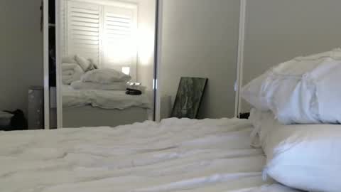 OnlyJessy online show from October 26, 10:10 am