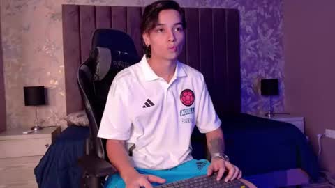 Snapshot of jessywhite1 chatting on June 15, 7:16 pm Jessy online show from June 15, 7:16 pm