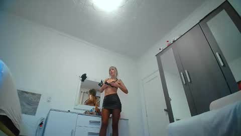 jesy online show from December 2, 9:14 am