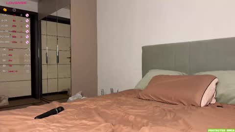 Snapshot of jettamona chatting on December 5, 3:26 am Mona online show from December 5, 3:26 am