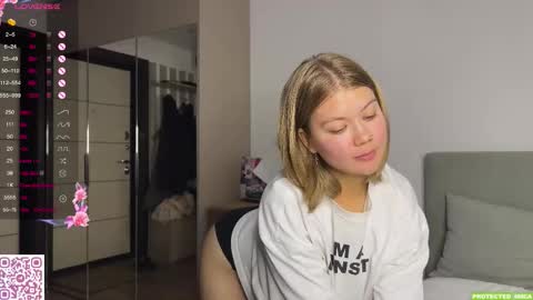 Snapshot of jettamona chatting on September 17, 4:08 pm Mona online show from September 17, 4:08 pm