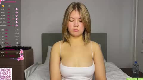 Snapshot of jettamona chatting on October 13, 5:07 am Mona online show from October 13, 5:07 am