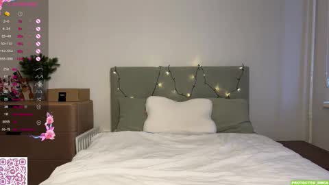 Snapshot of jettamona chatting on December 19, 5:36 am Mona online show from December 19, 5:36 am