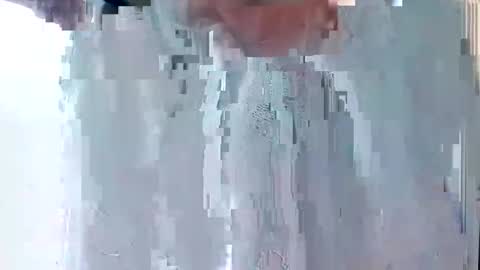 Snapshot of jettin36 chatting on April 15, 4:19 am Uncut thick 5 online show from April 15, 4:19 am