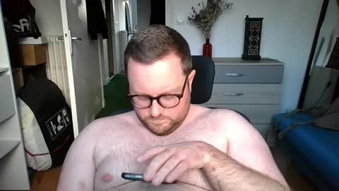 Snapshot of jeuneloup92 chatting on January 9, 3:48 pm jeuneloup92 online show from January 9, 3:48 pm