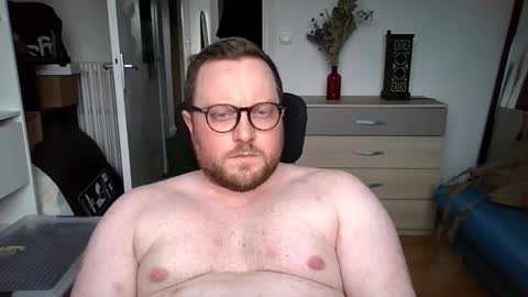 Snapshot of jeuneloup92 chatting on February 13, 4:14 pm jeuneloup92 online show from February 13, 4:14 pm