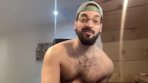 Snapshot of jeunemek00779042 chatting on February 7, 1:22 pm JEUNEMEK007 online show from February 7, 1:22 pm