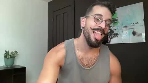 Snapshot of jeunemek00779042 chatting on September 14, 3:44 pm JEUNEMEK007 online show from September 14, 3:44 pm