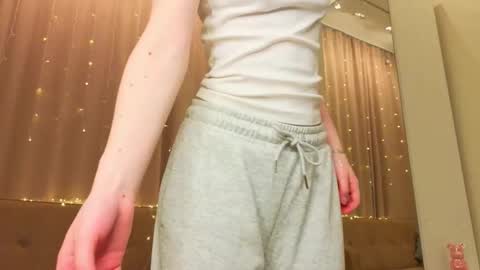 Gwen online show from January 17, 8:19 am