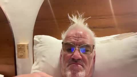 jewlronny online show from February 25, 8:40 pm