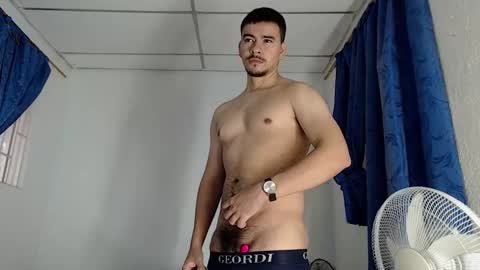 Snapshot of jeycob_happy97 chatting on November 23, 11:21 am Juan David online show from November 23, 11:21 am