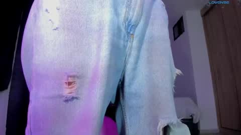 Snapshot of jeyden_camilo chatting on May 6, 2:29 am Jeyden Camilo online show from May 6, 2:29 am