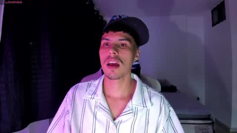 Snapshot of jeyden_camilo chatting on June 6, 1:00 am Jeyden Camilo online show from June 6, 1:00 am