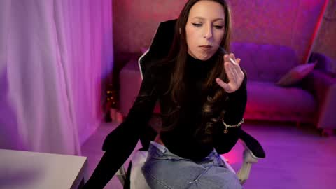 Snapshot of jeyssy69 chatting on February 1, 1:44 am Jeyssy also Andra online show from February 1, 1:44 am