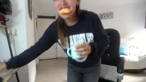 Camila online show from February 17, 7:09 pm