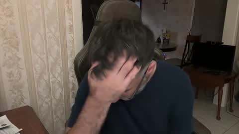 jglisson83 online show from December 21, 9:55 pm